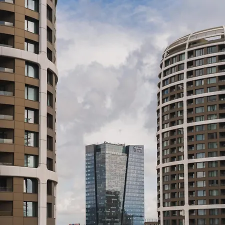 Sky Park Elegant Living - Balcony & Views Апартаменты