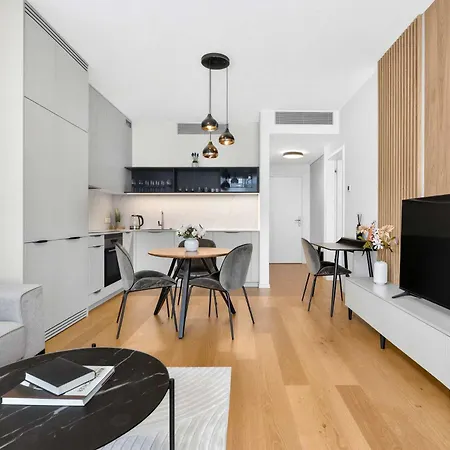 Sky Park Elegant Living - Balcony & Views * Братислава
