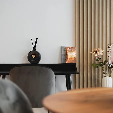 Sky Park Elegant Living - Balcony & Views Апартаменты